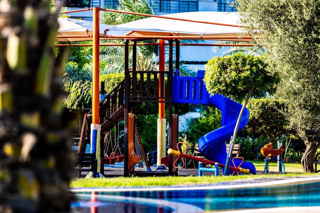 Thalassa Beach Family & Waterpark Resort Vokolidha Kültér fotó