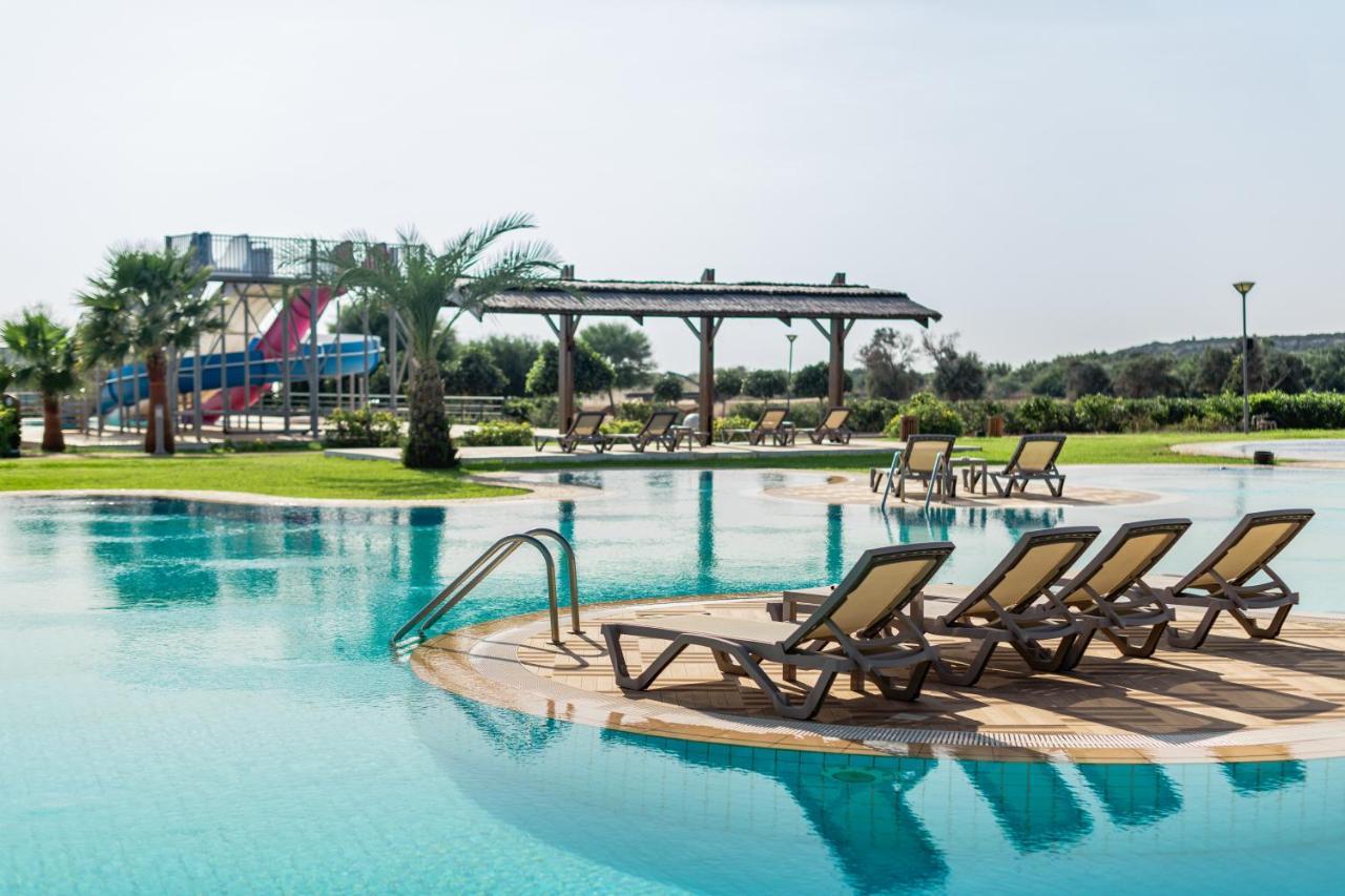 Thalassa Beach Family & Waterpark Resort Vokolidha Kültér fotó